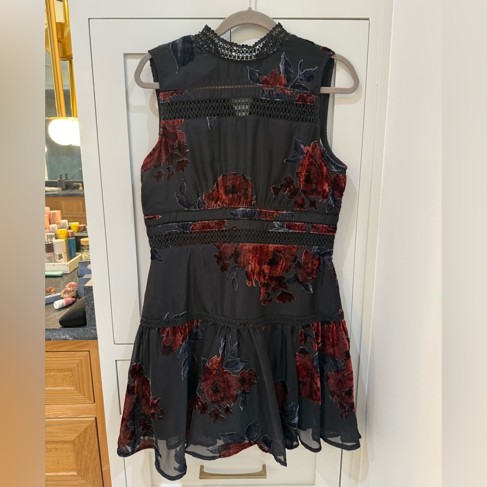 Gianni Bini Black and Red Floral Midi Dress